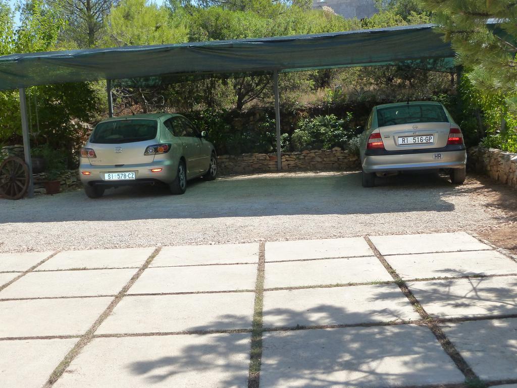 Apartments Davor Jadrtovac Εξωτερικό φωτογραφία